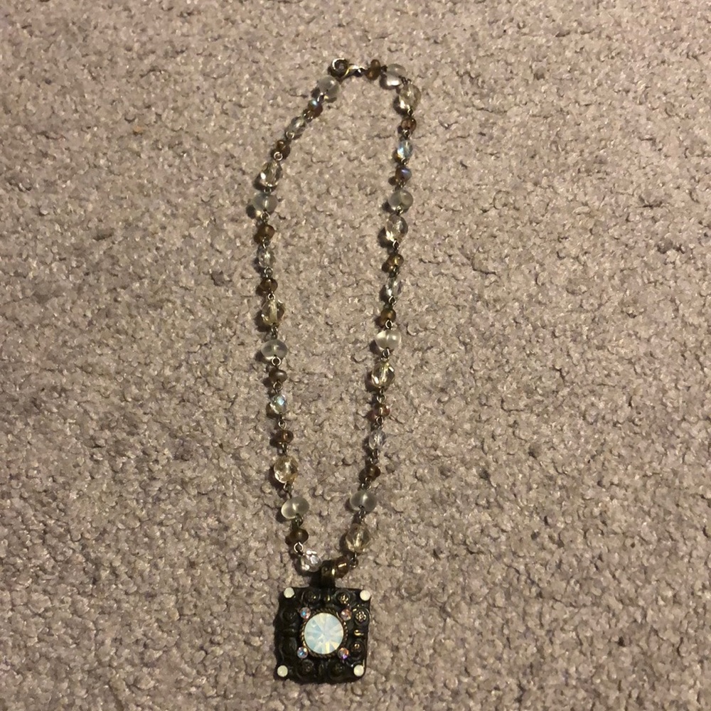 Beaded necklace with square pendant